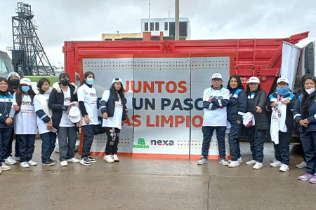 IDEX Pasco presente en campaña de limpieza de residuos sólidos organizado por NEXA